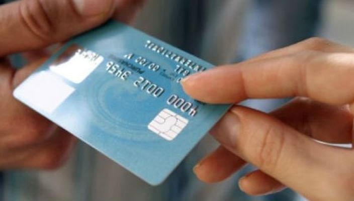 Capa da publicação Cartão de crédito esquecido: a loja é responsável?