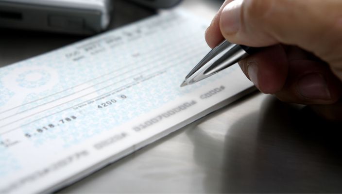 Capa da publicação Endosso em títulos de crédito: regras e efeitos