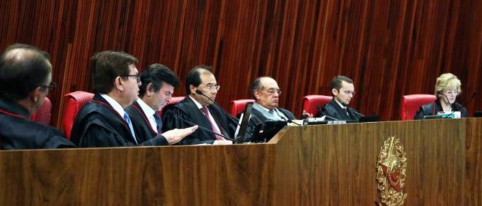 Capa da publicação A decisão do TSE sobre a chapa Dilma-Temer foi constitucional? Recurso ao STF é factível?