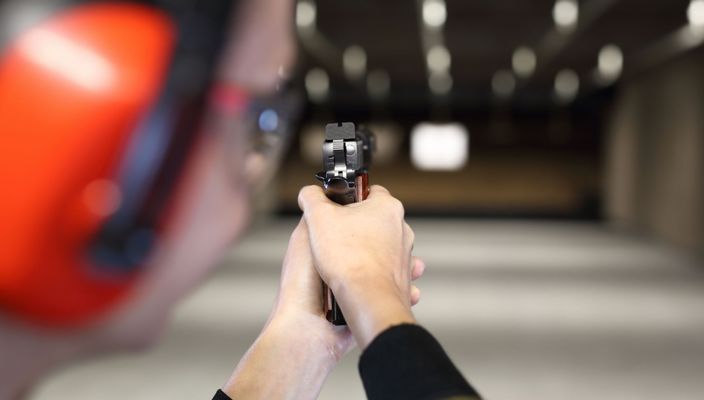 Capa da publicação Porte de arma para mulher vítima de violência doméstica