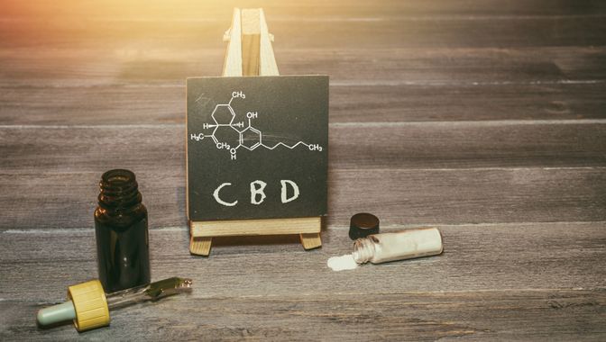 Imagem de capa do artigo Entre a cura e o crime: a construção jurídica da cannabis medicinal no Brasil