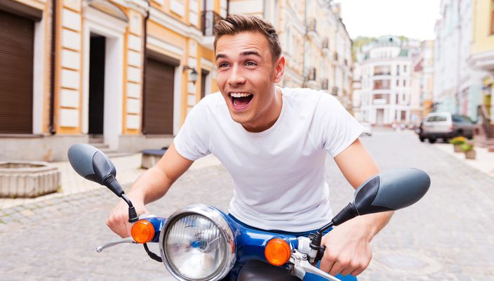 Capa da publicação Ciclomotor x álcool: é crime?