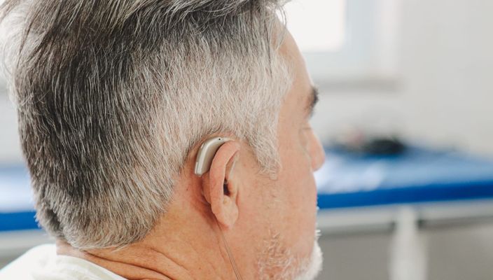 Capa da publicação Surdez e cidadania: educação, saúde e trabalho