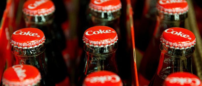 Capa da publicação Por que a fórmula da Coca-Cola não é patenteada?