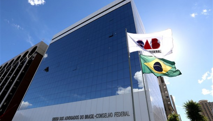 Capa da publicação Bacharel em Direito jogado no limbo da sociedade pelo Estado brasileiro