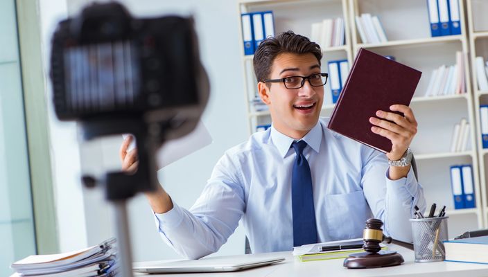 Capa da publicação Gravação de audiências e perícias judiciais: pode ou não pode?