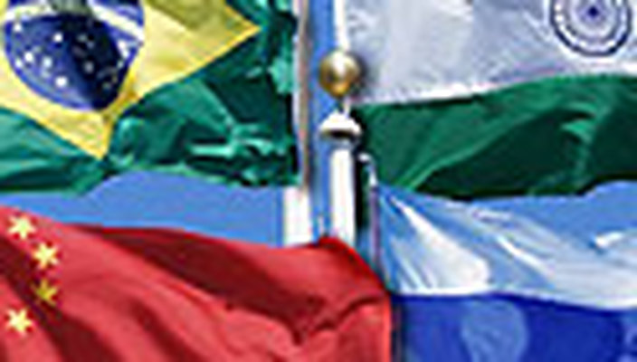Capa da publicação Contratos internacionais entre países do BRIC. Operações de compra e venda e arbitragem comercial