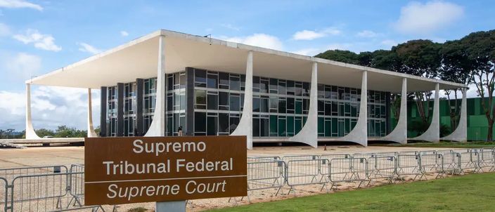 Capa da publicação Proibir protestos protege ou ameaça a democracia?