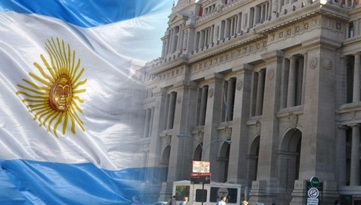 Capa da publicação Constitucionalismo e evolução histórico-política da Argentina