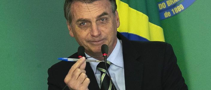 Capa da publicação Suspeitas de tráfico de influência na família Bolsonaro