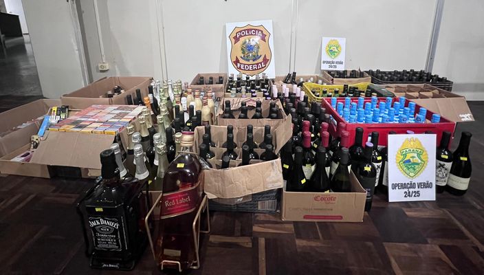 Capa da publicação Aplicação do princípio da insignificância aos crimes tributários federais cujas quantias não ultrapassem certos limites definidos pela Administração Federal