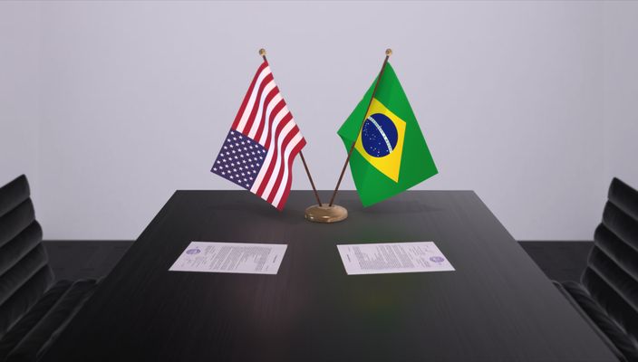 Capa da publicação Empresas americanas sob as leis trabalhistas do Brasil