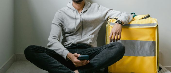 Capa da publicação Uberização e gig economy: impactos no trabalho no Brasil