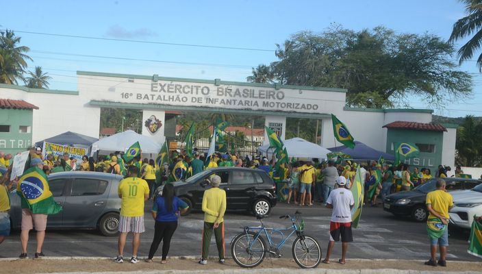 Capa da publicação A missão das Forças Armadas na garantia do equilíbrio constitucional