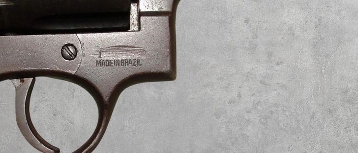 Capa da publicação Arma com numeração raspada não é crime hediondo