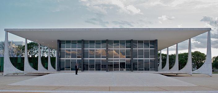 Capa da publicação Quem segura o STF?