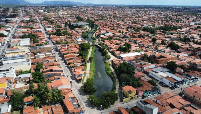 Capa da publicação Direito à moradia x especulação imobiliária
